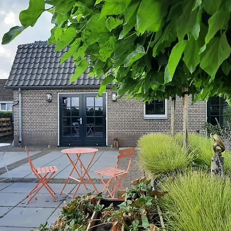 Onder De Blauwe Mantel Апартаменты *