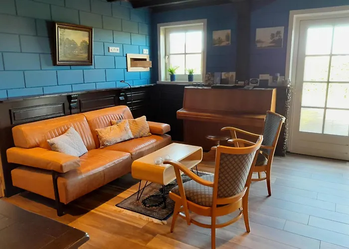 Onder De Blauwe Mantel * Haren (North Brabant)