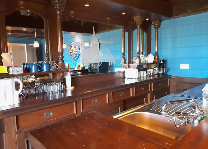 Onder De Blauwe Mantel * Haren (North Brabant)